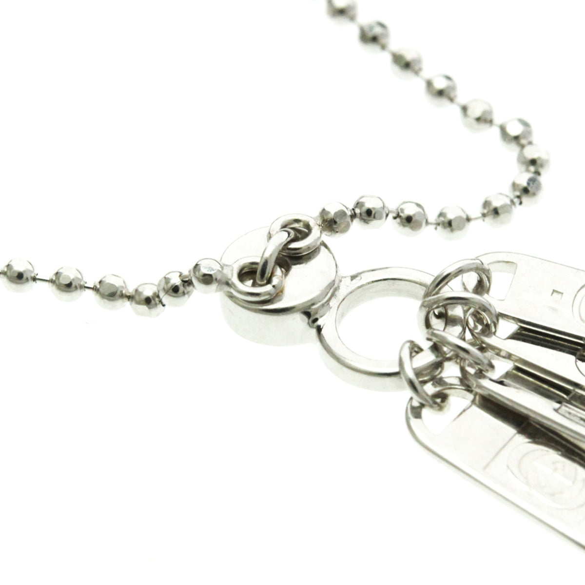 PRE-OWNED Gucci Diamond Tag · 18K White Gold