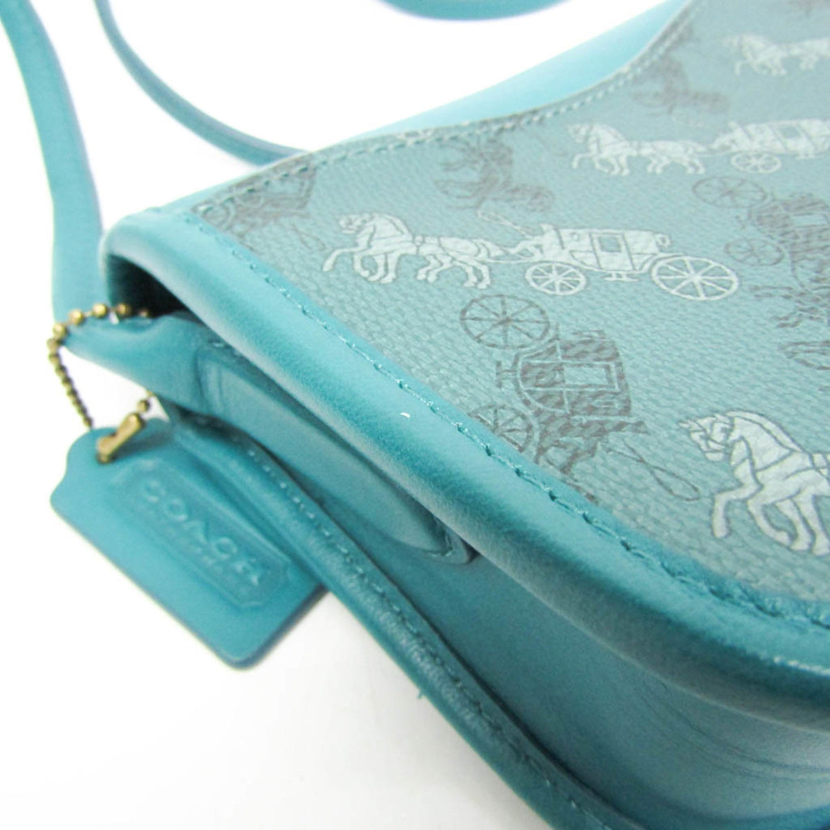 PRE-OWNED Coach Turn Lock · Leather Shoulder Bag