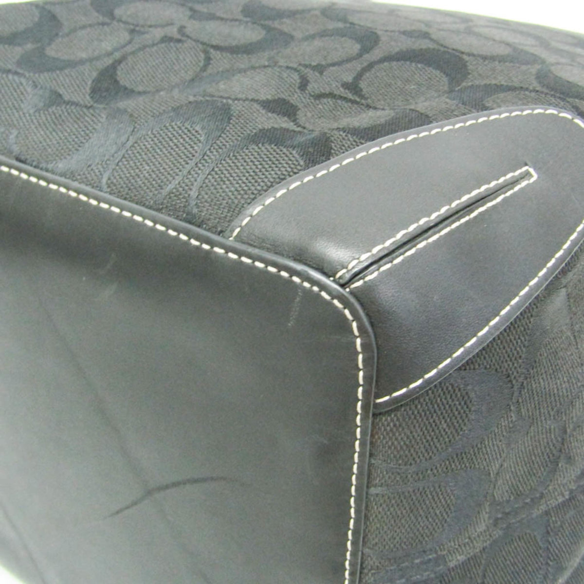 PRE-OWNED Coach Signature · Canvas & Leather