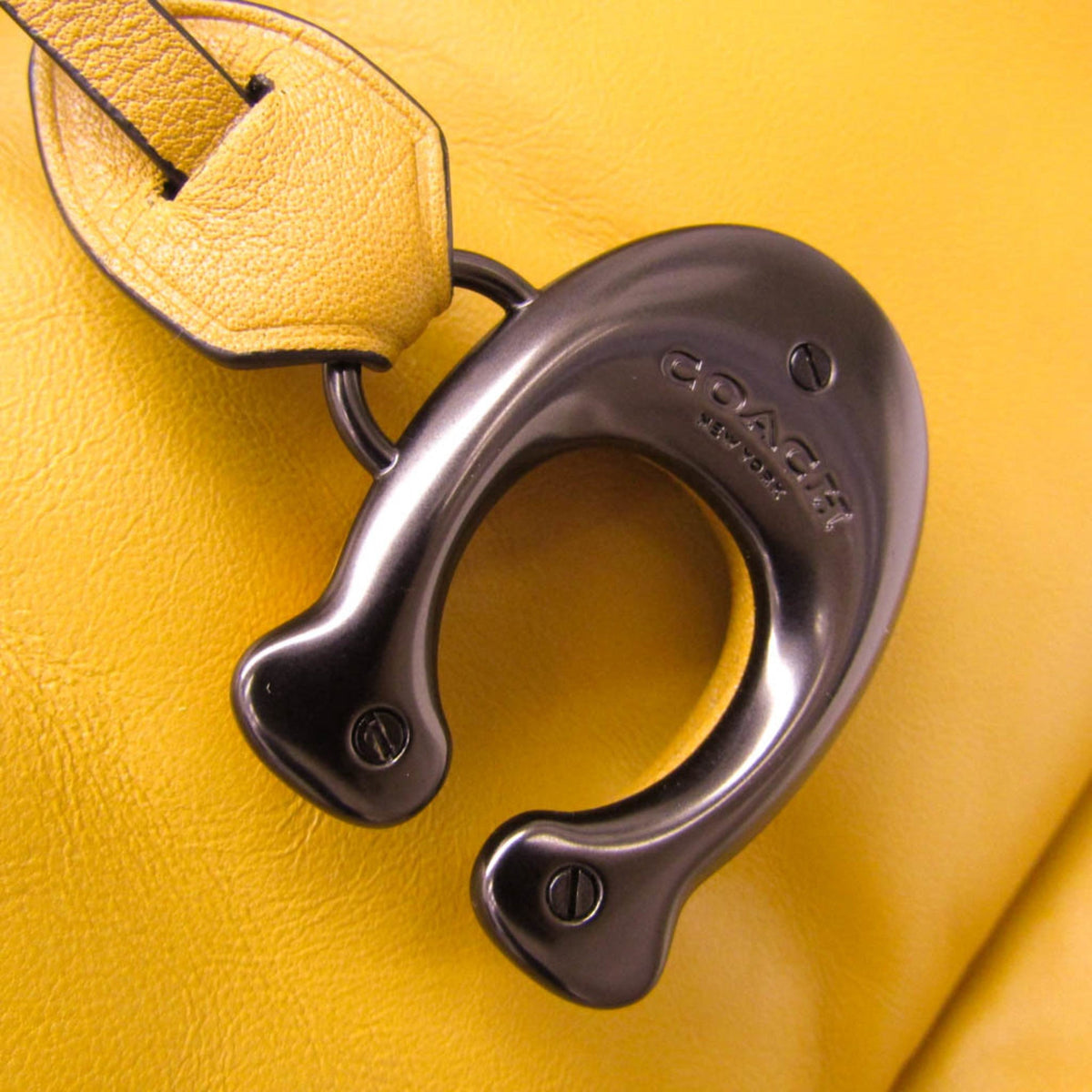 PRE-OWNED Coach Pillow Tote · Leather