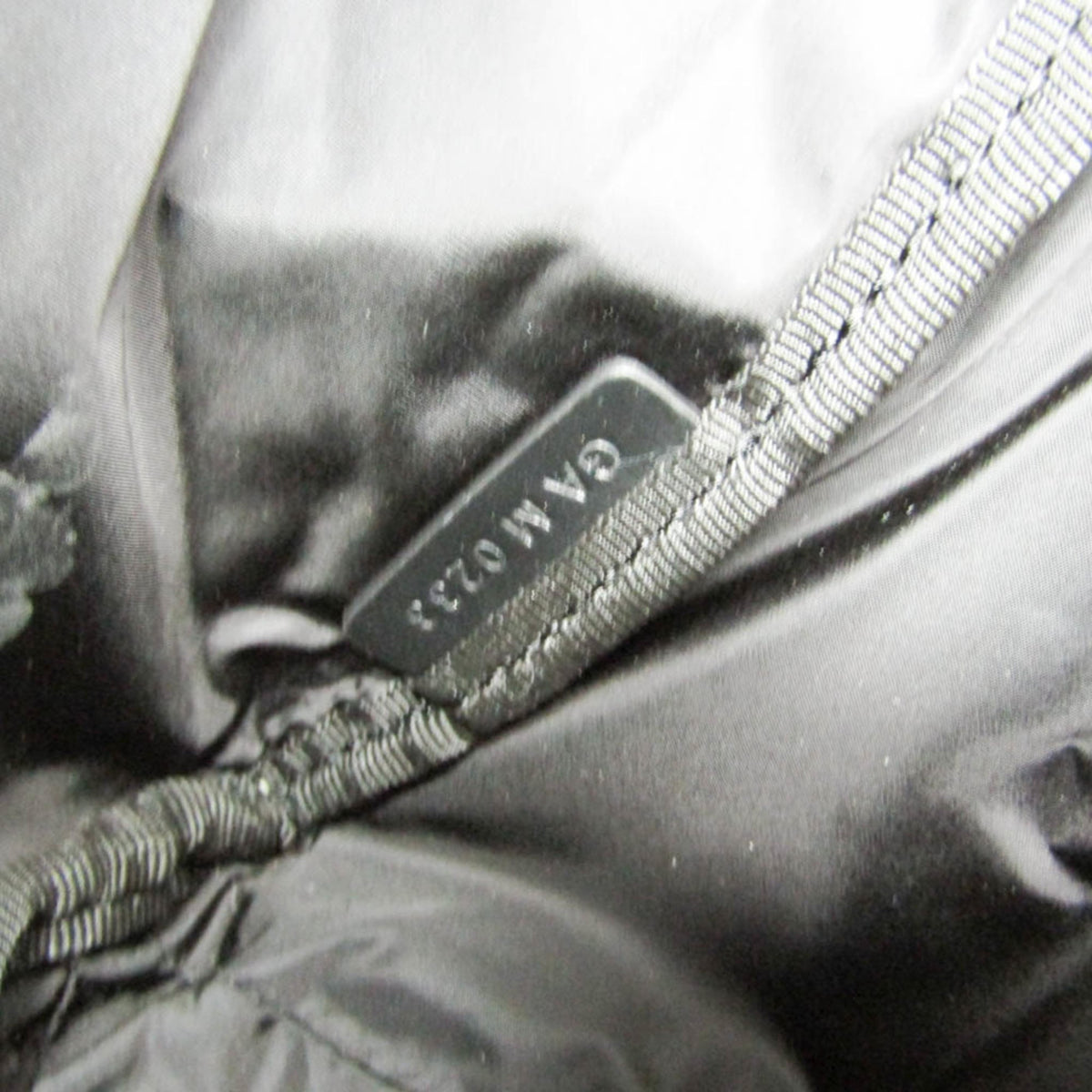 PRE-OWNED Givenchy G-Zip Triangle · Sling Bag