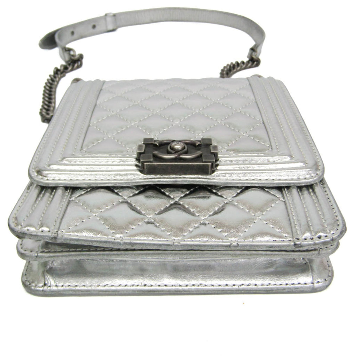 PRE-OWNED Chanel Boy · Metallic Calfskin