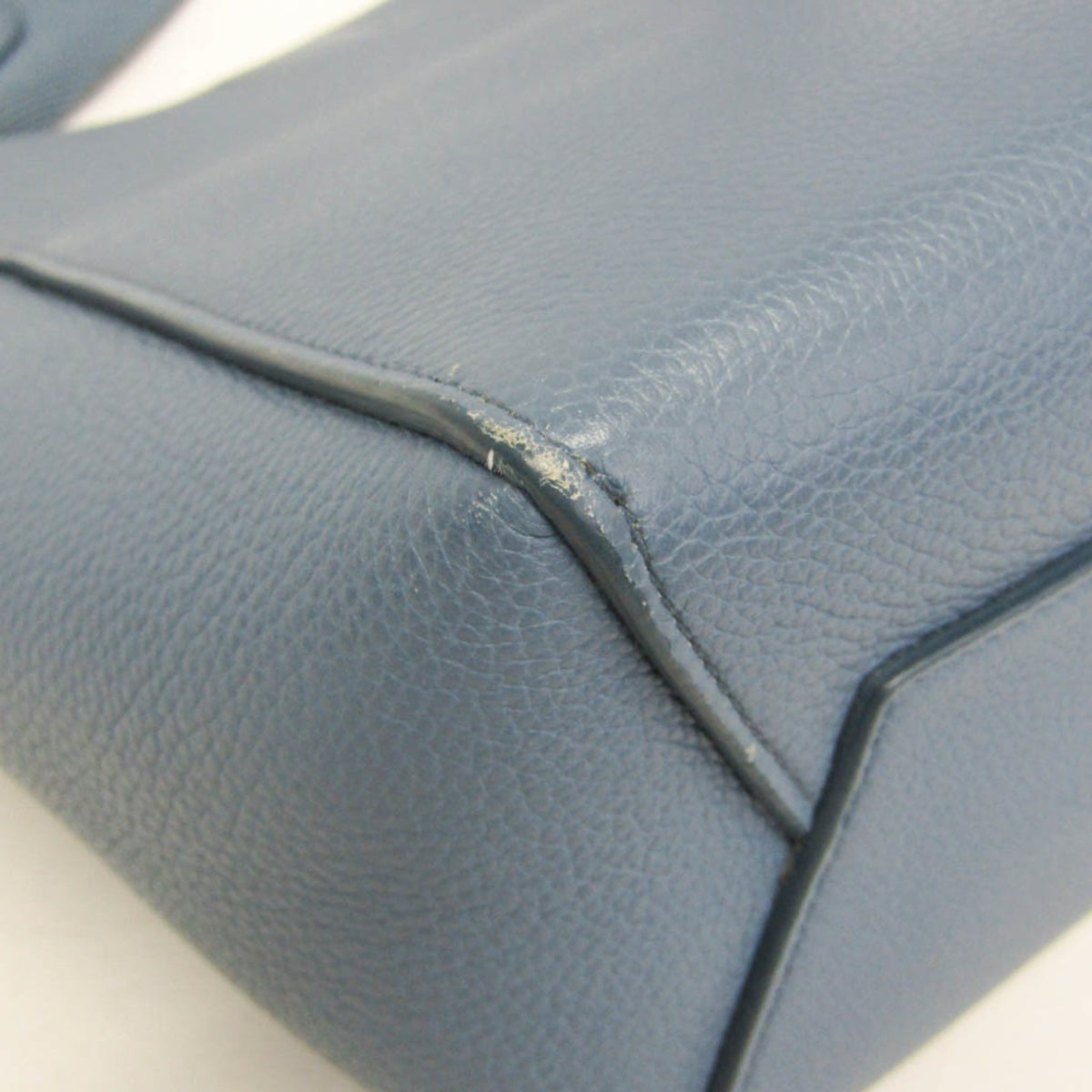 PRE-OWNED Celine Sangle Small Bucket · Leather