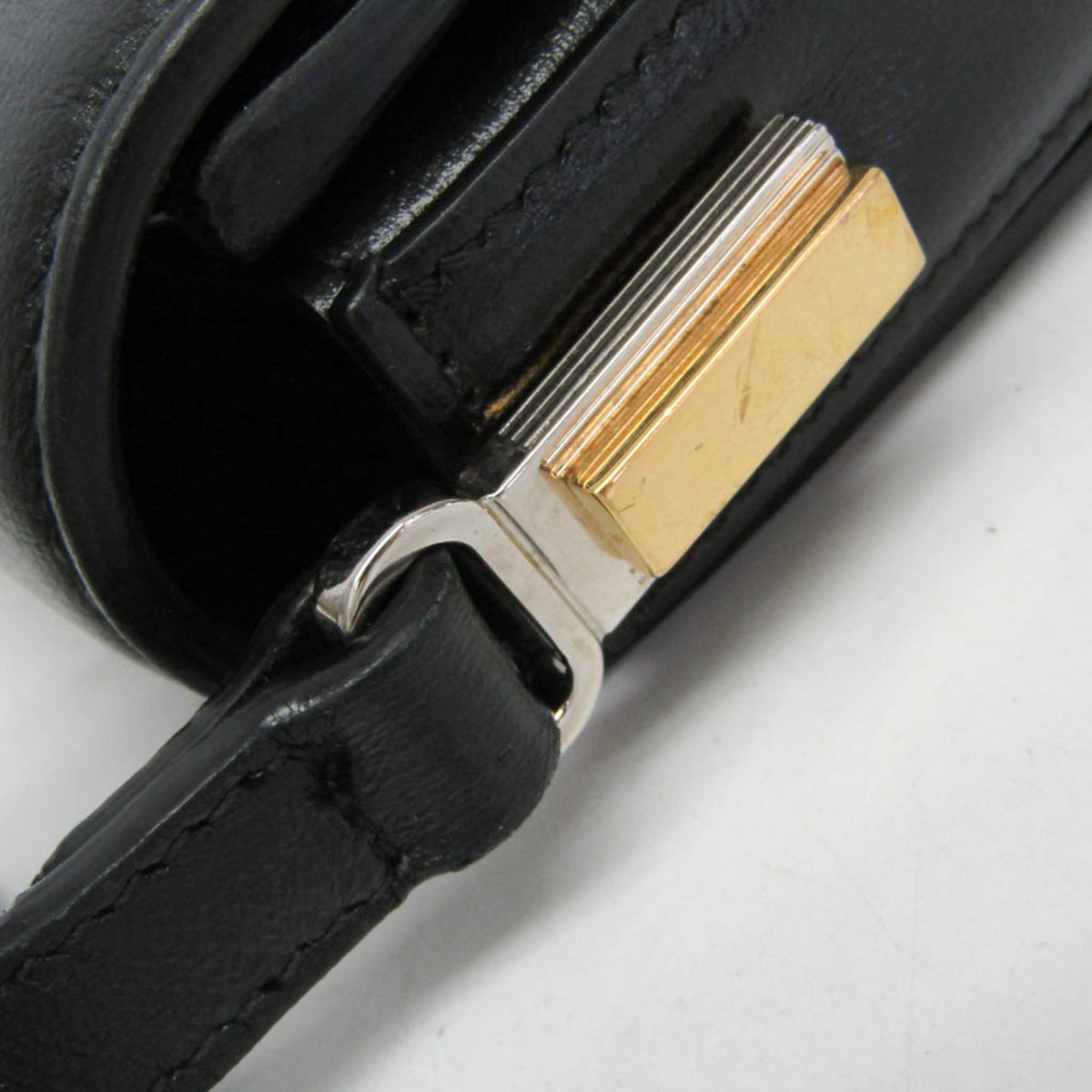 PRE-OWNED Gucci Sylvie 1969 Mini
