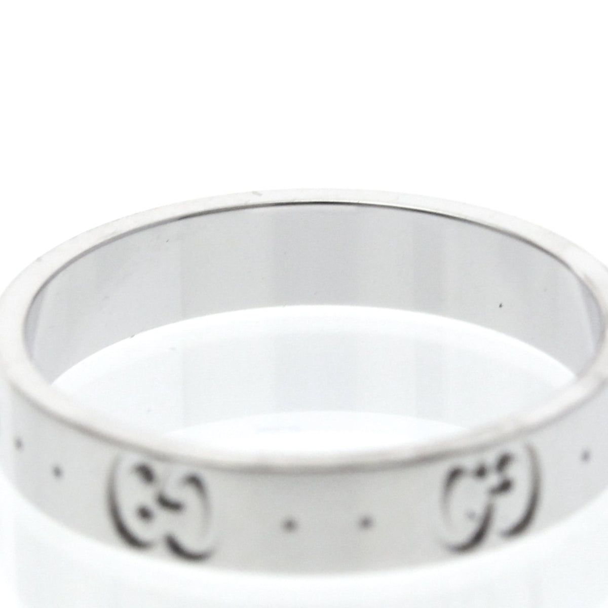 PRE-OWNED Gucci Icon · 18K White Gold Size 8.75