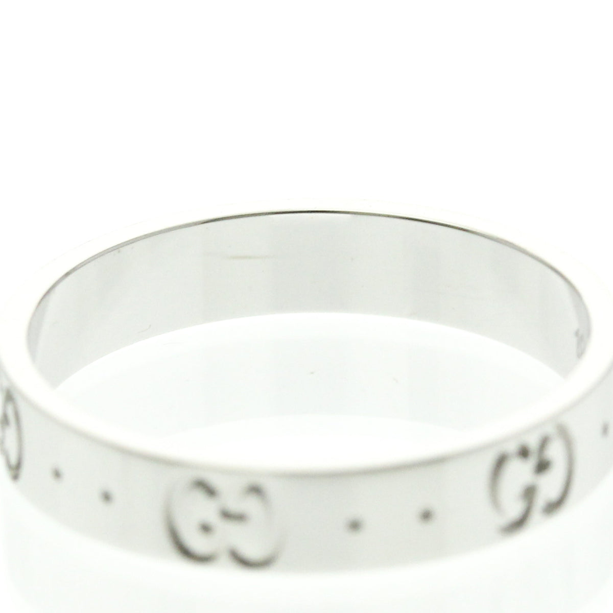 PRE-OWNED Gucci Icon · 18K White Gold Size 8.75