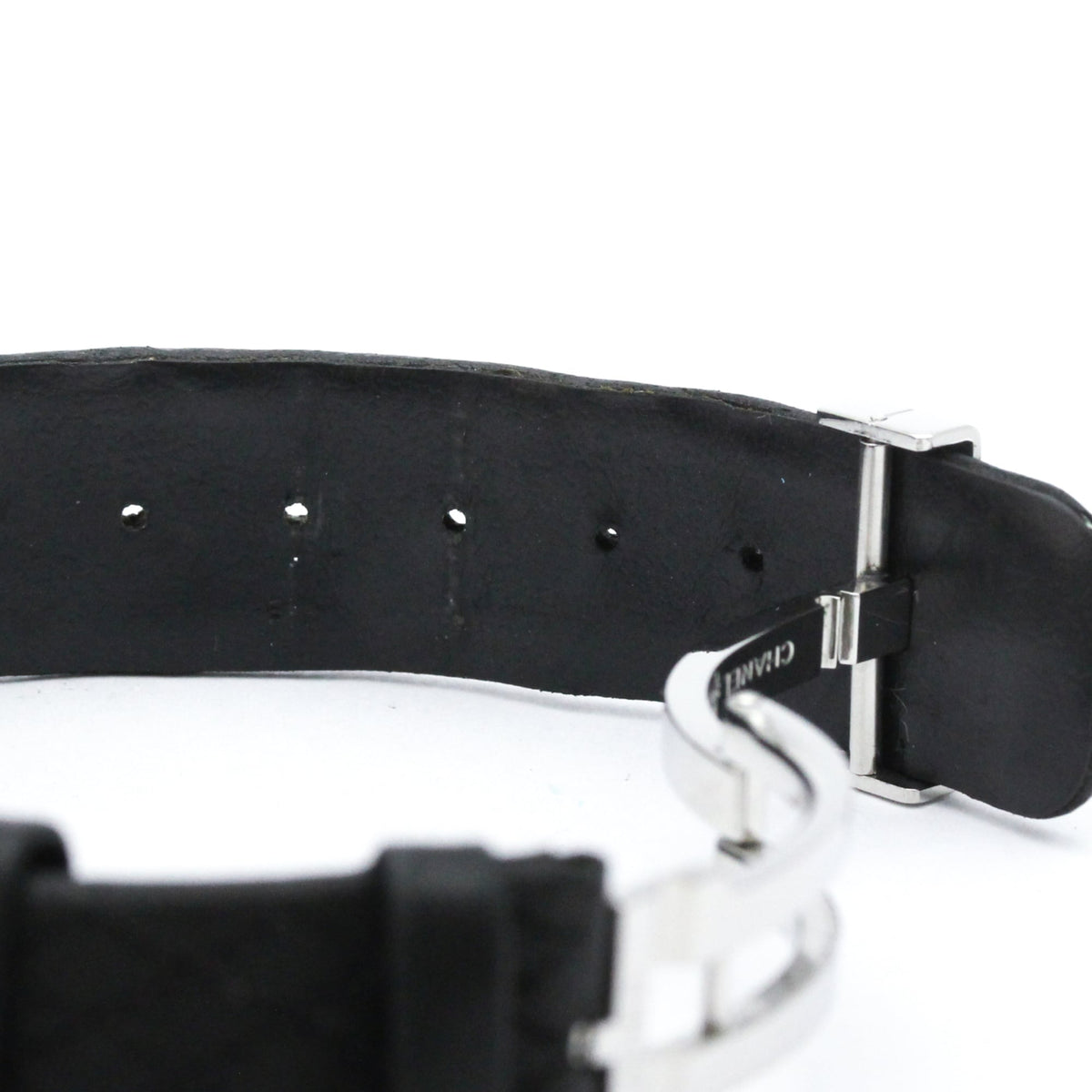 PRE-OWNED Chanel Matelasse · Steel · Quartz