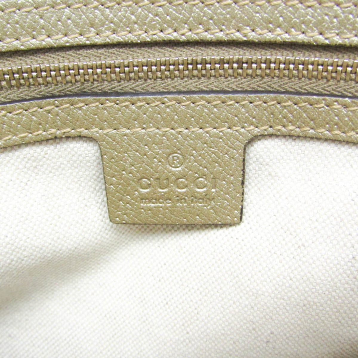PRE-OWNED Gucci Bree · GG Canvas