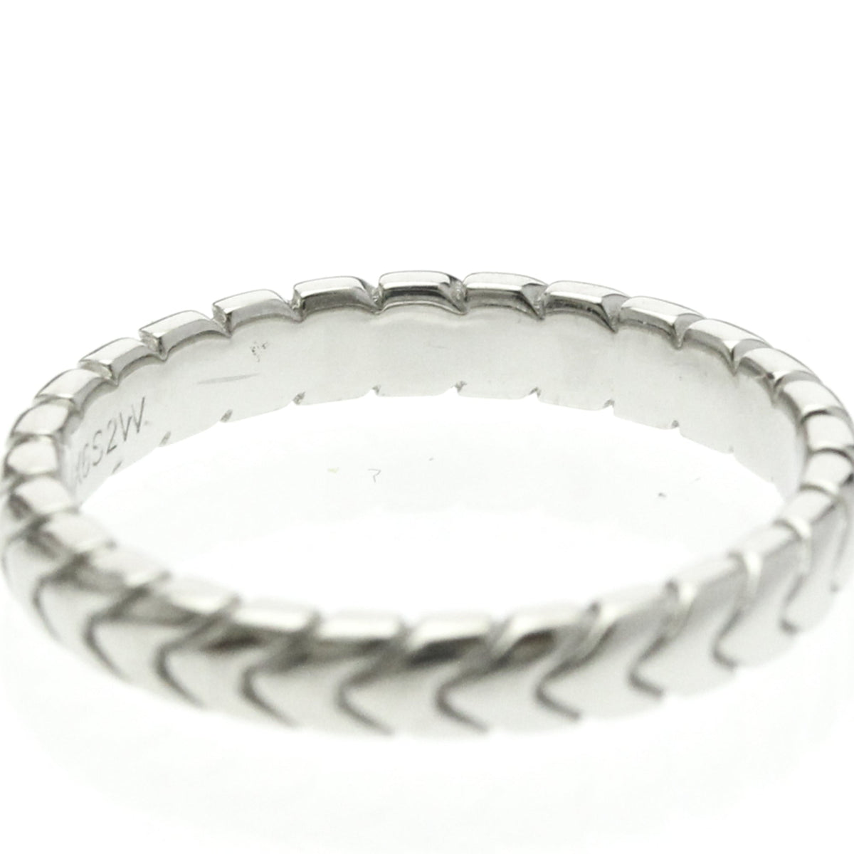 PRE-OWNED Bvlgari Spiga · Platinum
