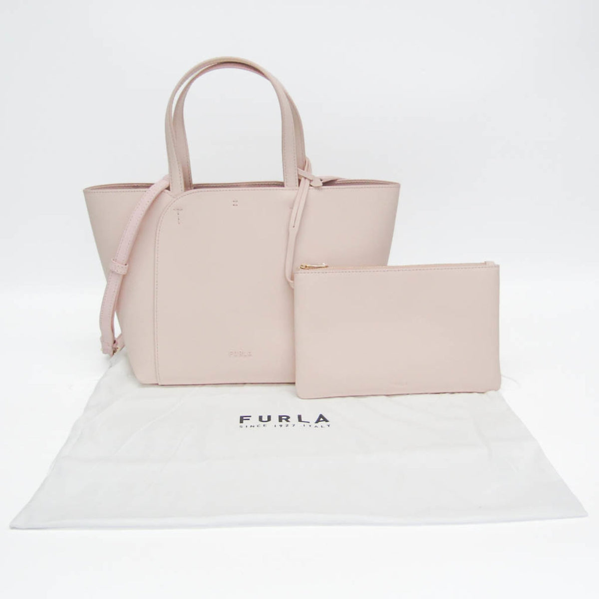 PRE-OWNED Furla Miadiva · Bucket Tote