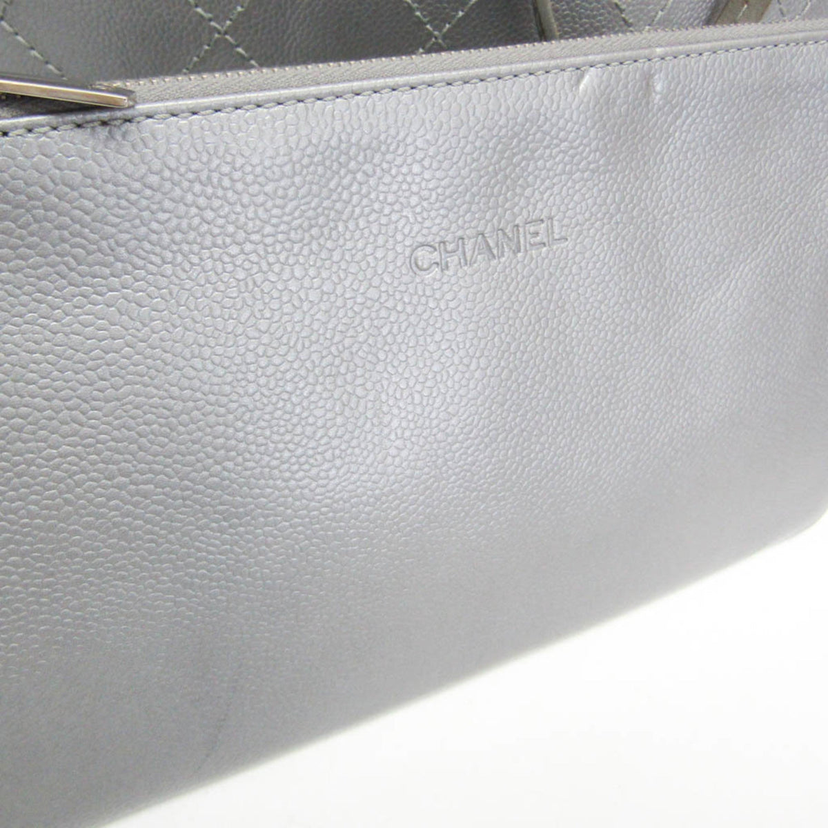 PRE-OWNED Chanel On the Road · Grained Calfskin