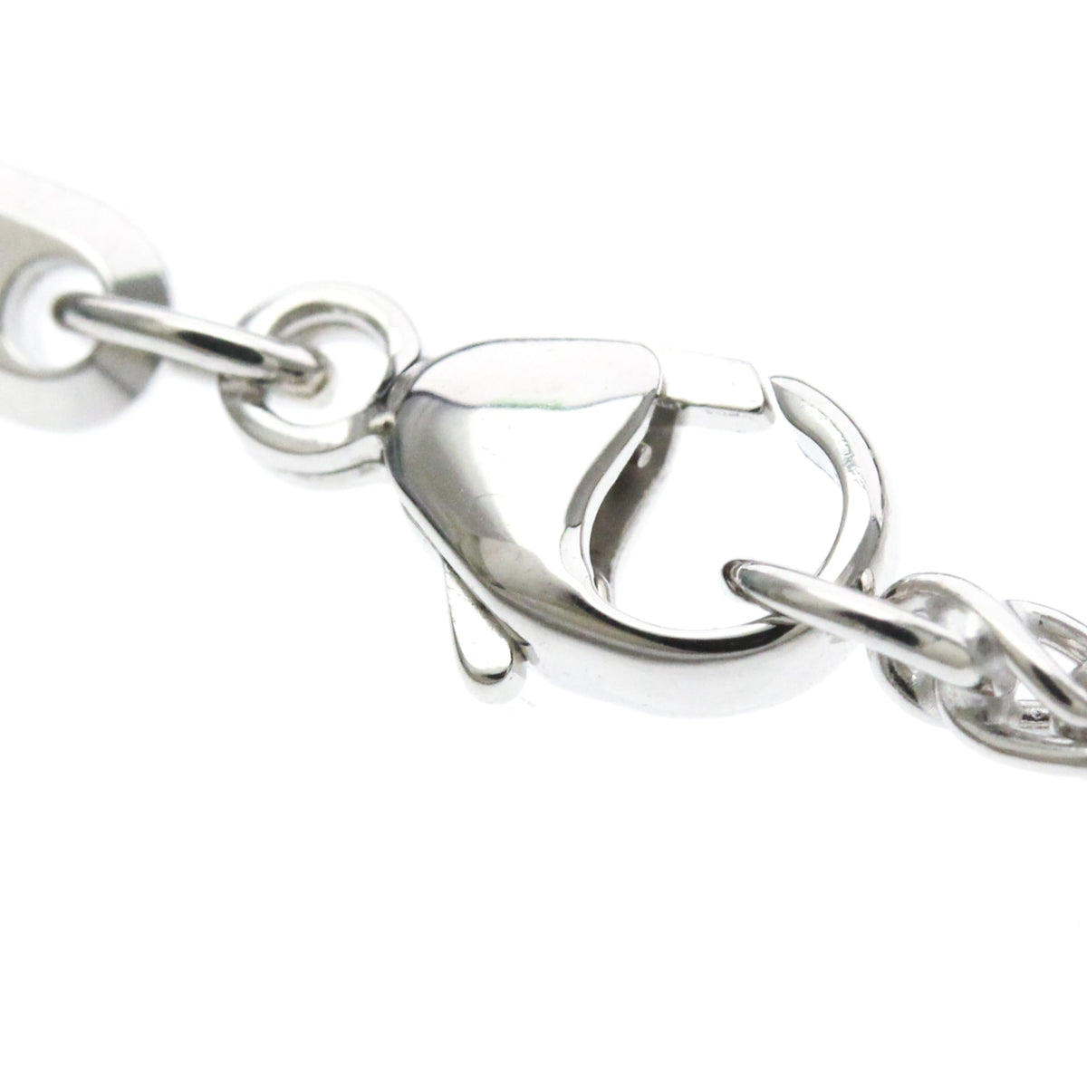 PRE-OWNED Chopard Happy Diamonds · 18K White Gold