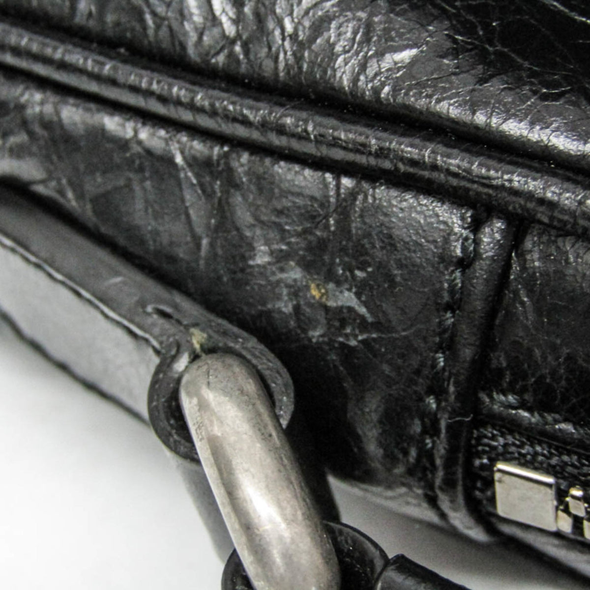 PRE-OWNED Gucci Messenger · Leather Crossbody