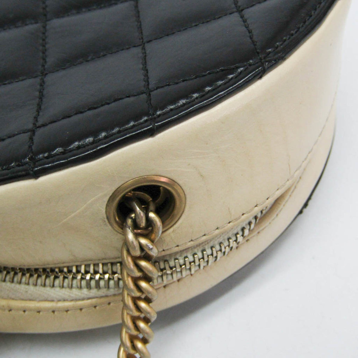 PRE-OWNED Chanel Coco Mark · Round Chain · Leather