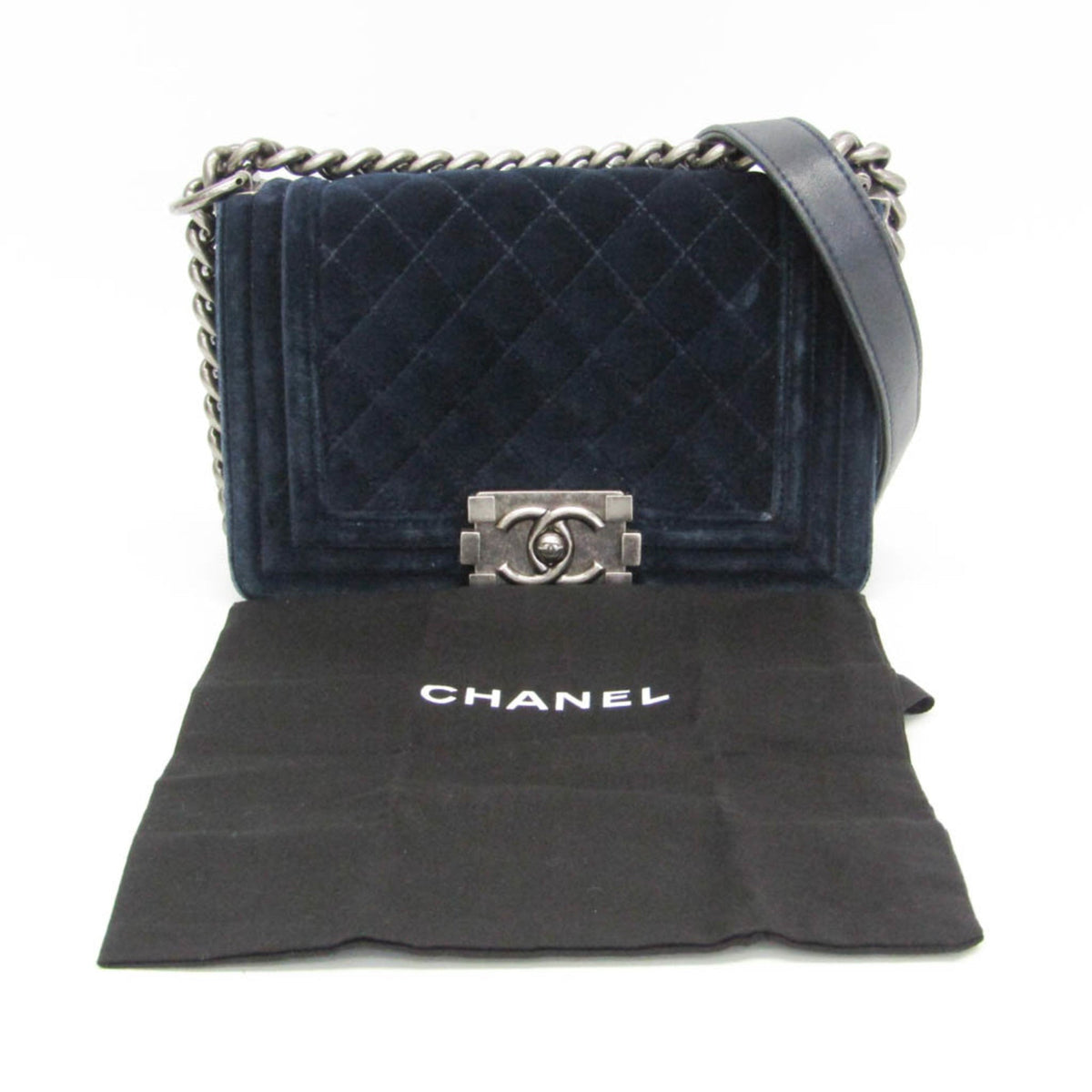 PRE-OWNED Chanel Boy · Velvet · Chain Shoulder Bag
