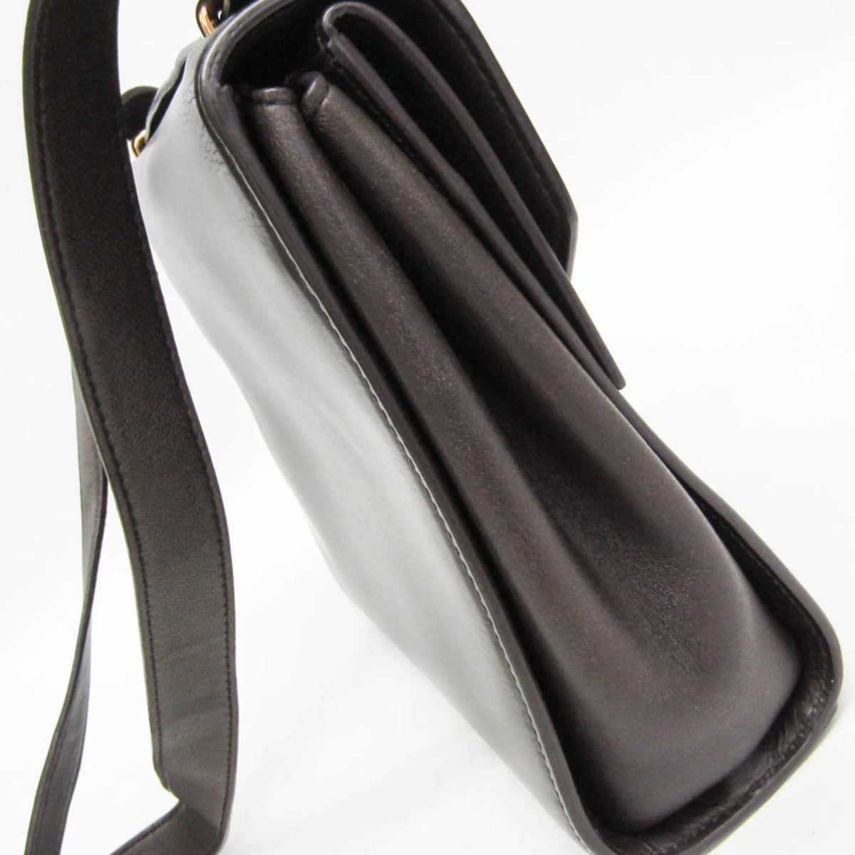 PRE-OWNED Bottega Veneta The Clip · Leather