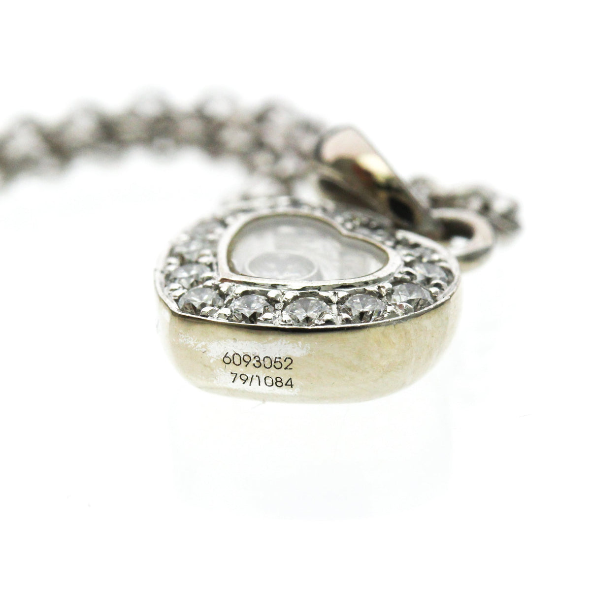 PRE-OWNED Chopard Happy Diamonds Heart · 18K White Gold