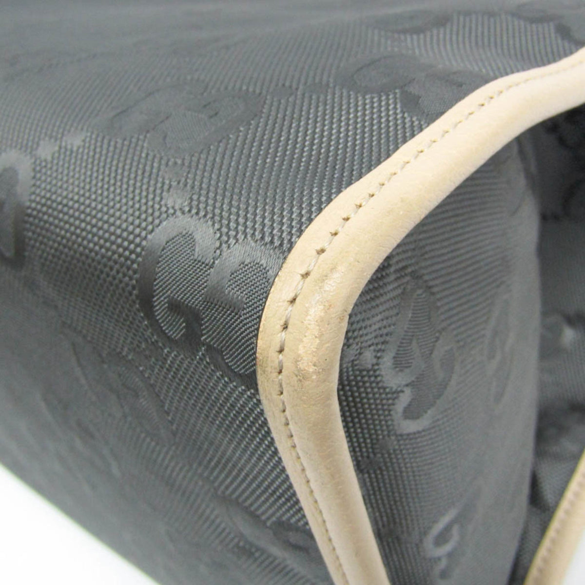 PRE-OWNED Gucci Off The Grid · Nylon Canvas