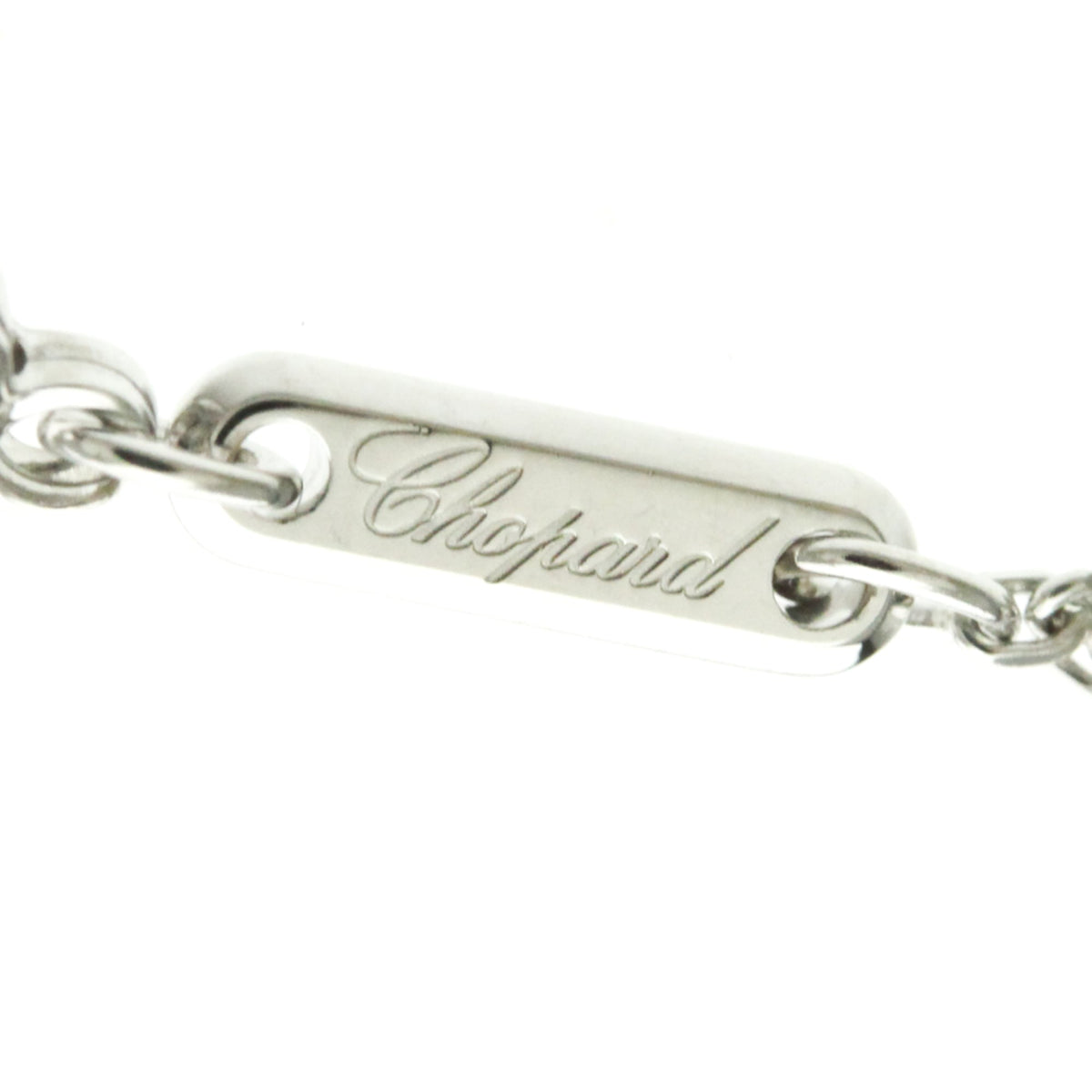 PRE-OWNED Chopard Happy Diamonds · 18K White Gold