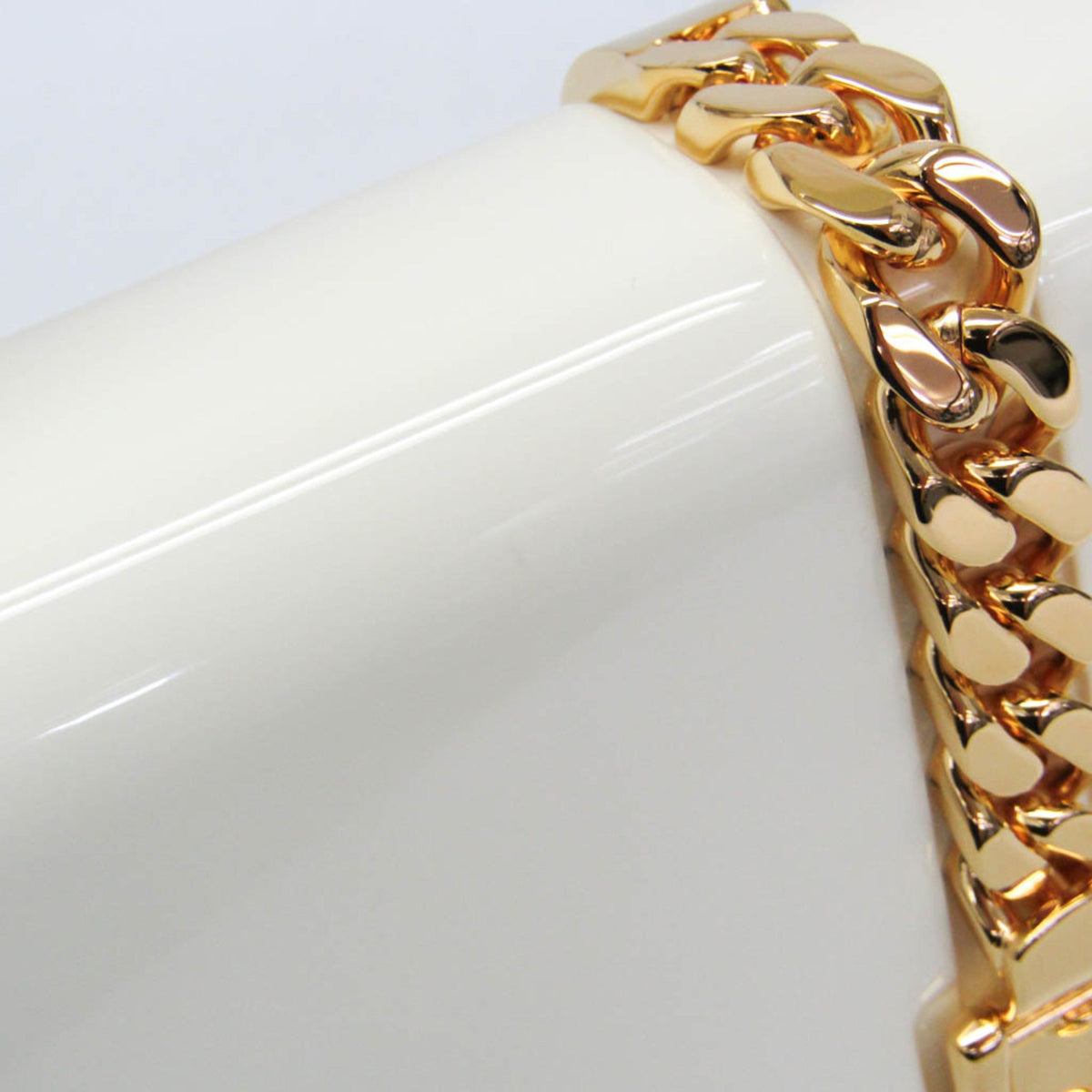 PRE-OWNED Gucci Sylvie 1969 · Acrylic Mini