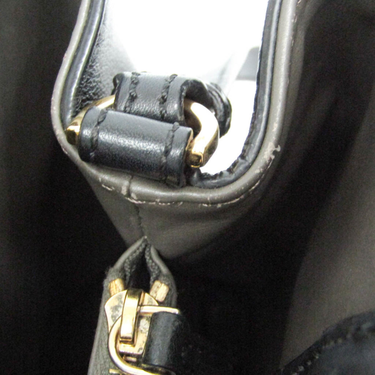 PRE-OWNED Fendi Toujour · Leather