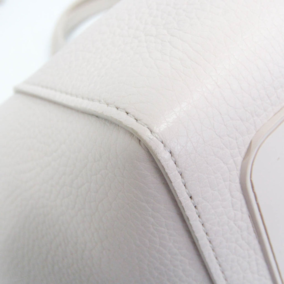 PRE-OWNED Christian Louboutin Cabachic · Leather Tote