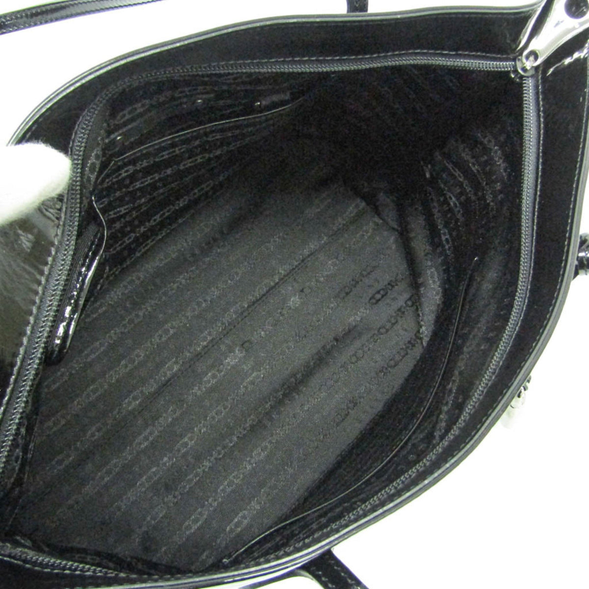 PRE-OWNED Celine Enamel Leather Tote