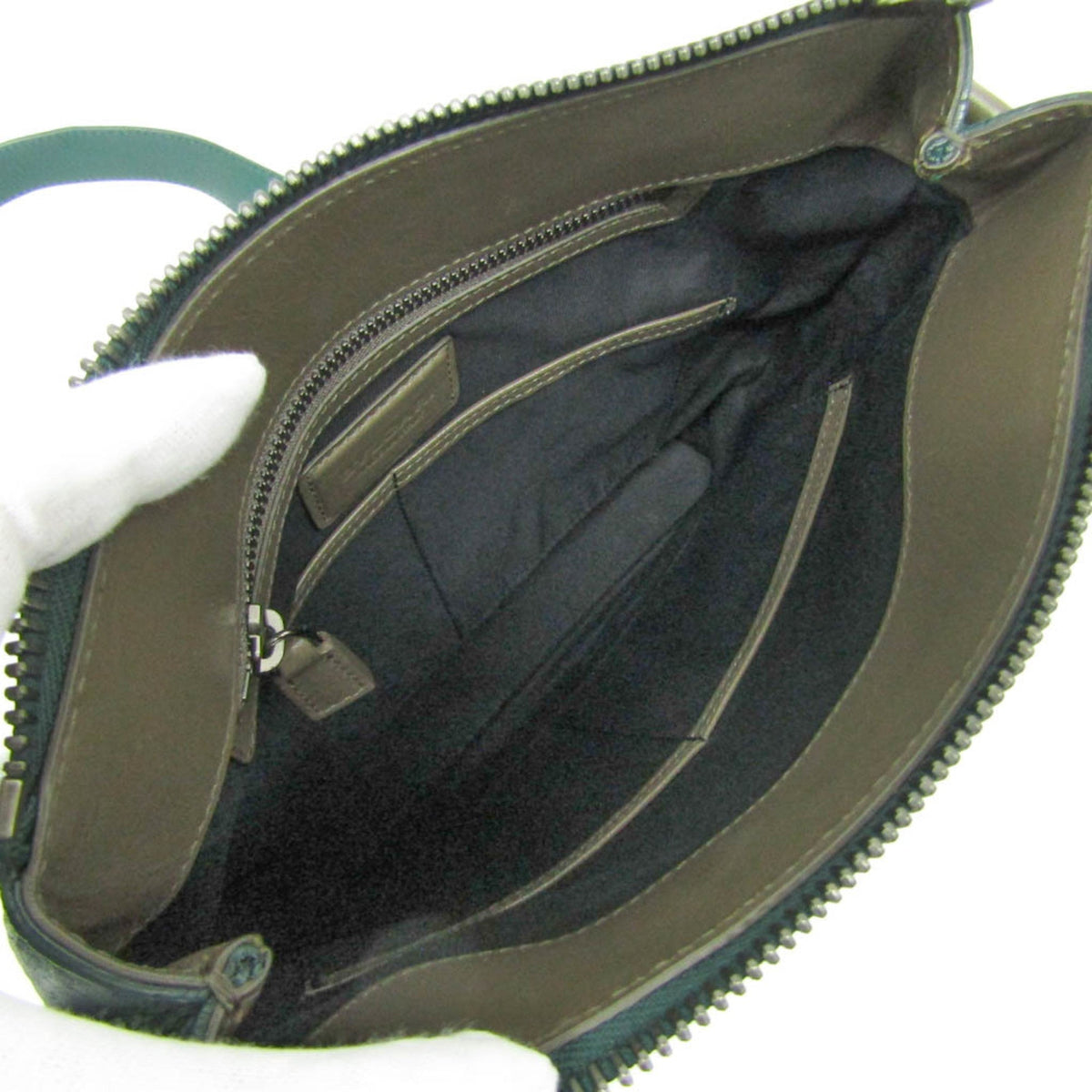PRE-OWNED Bvlgari Octo Crossbody · Leather