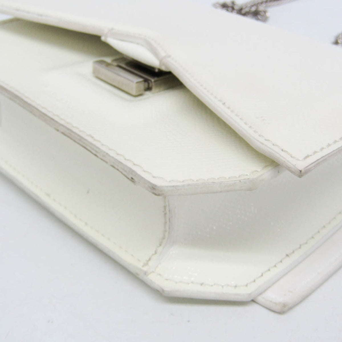 PRE-OWNED Givenchy Bow Cut · Ivory Leather