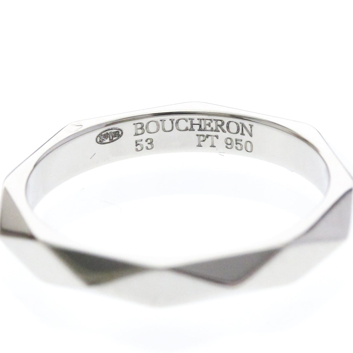 PRE-OWNED Boucheron Faceted · Platinum