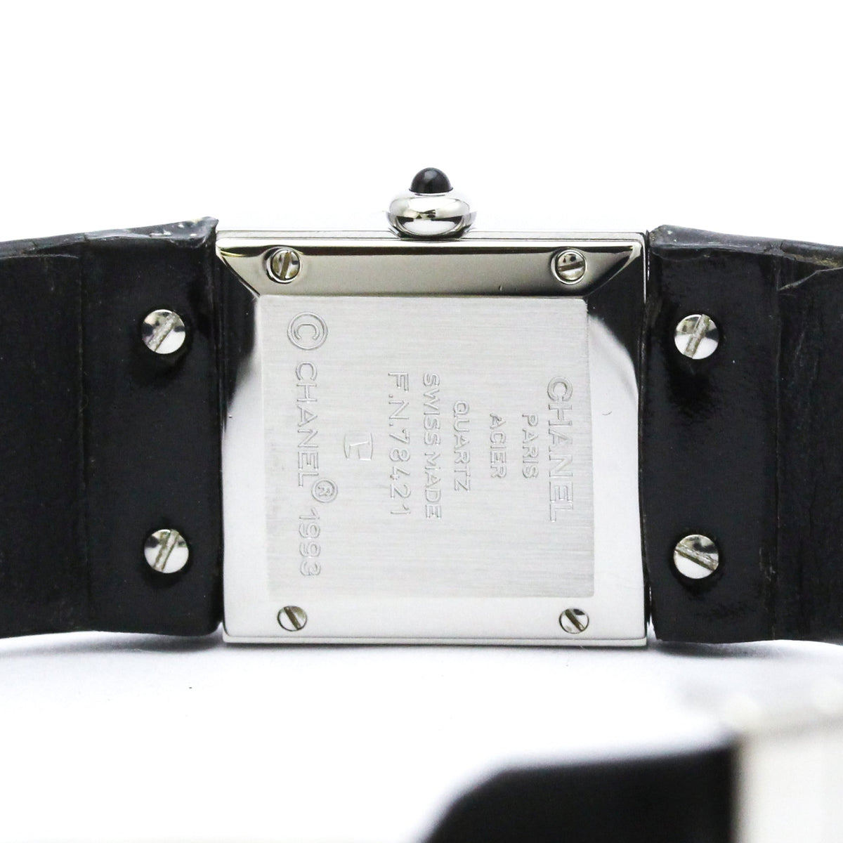 PRE-OWNED Chanel Matelasse · Steel · Quartz