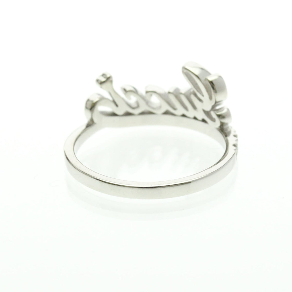 PRE-OWNED Gucci Logo Signature · 18K White Gold · Diamond Size 5.25