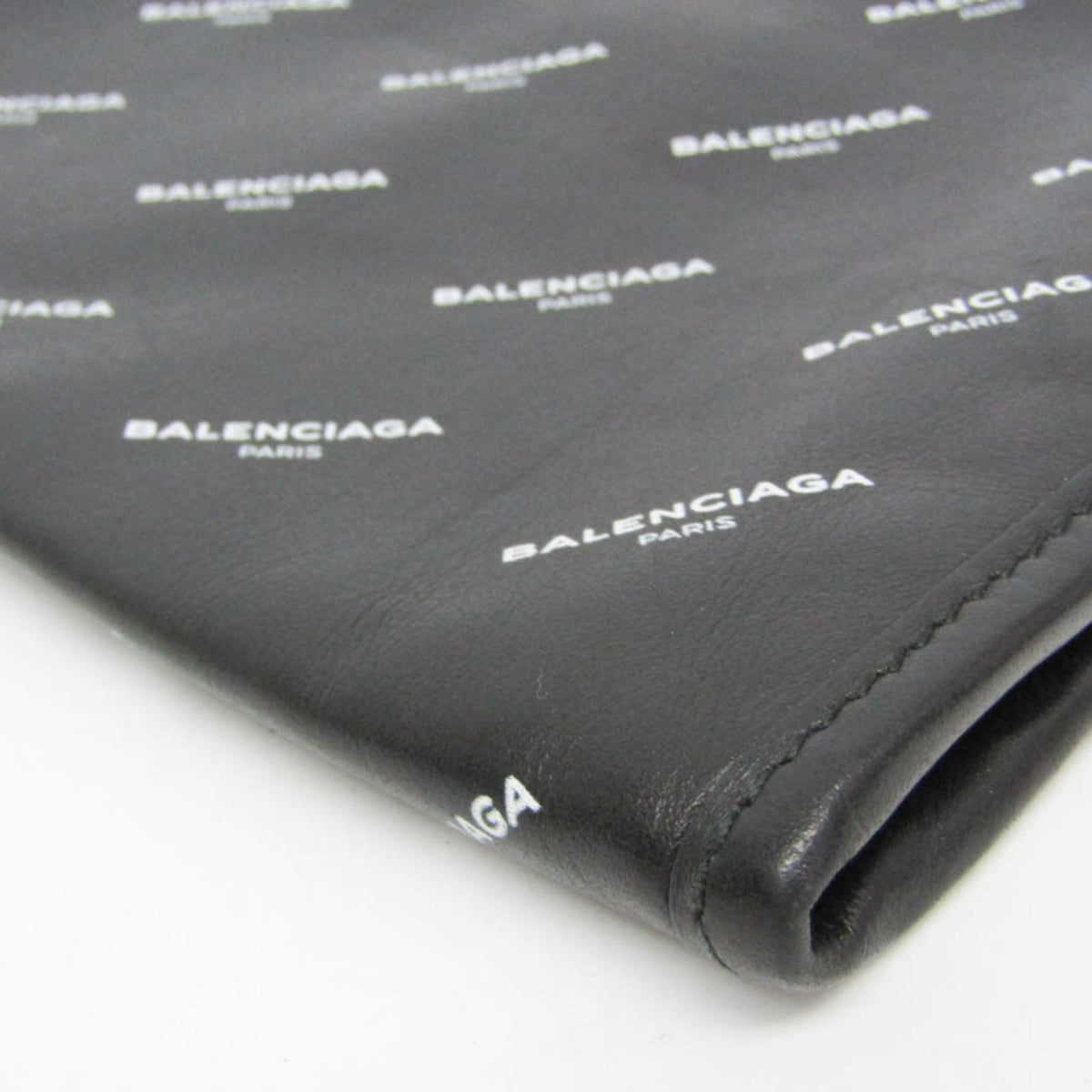 PRE-OWNED Balenciaga Logo Print Leather Clutch