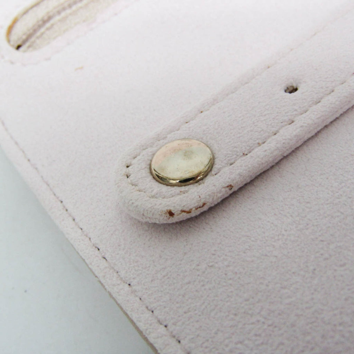 PRE-OWNED Chanel Matelassé · Jewelry Case · Lambskin