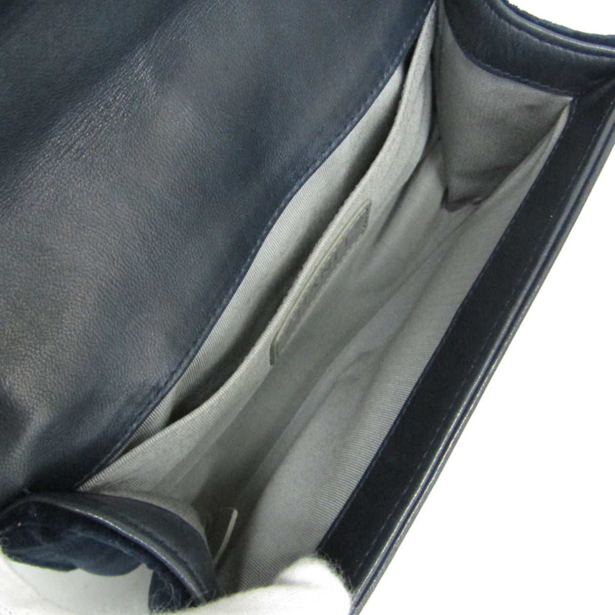 PRE-OWNED Chanel Boy · Velvet · Chain Shoulder Bag