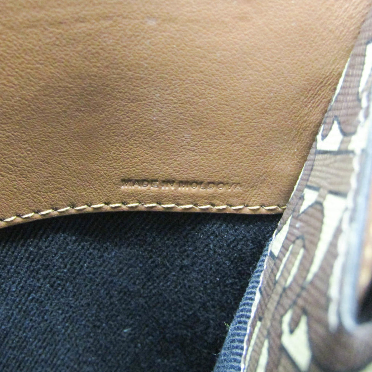 PRE-OWNED Burberry TB Monogram · Clutch