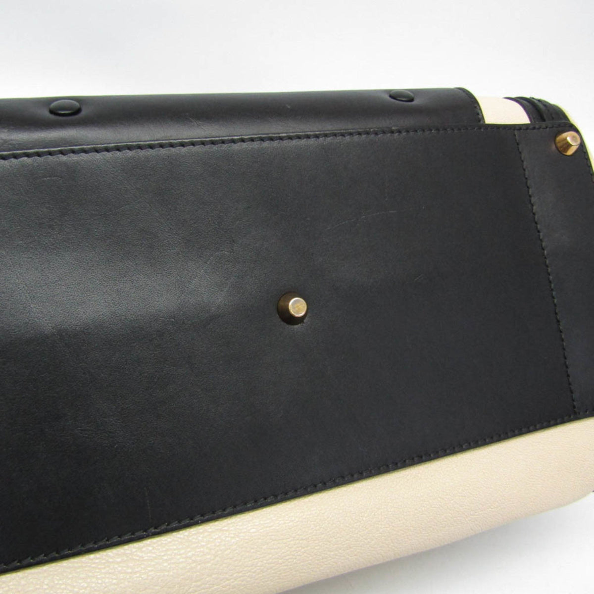 PRE-OWNED Chloé Alice · Leather