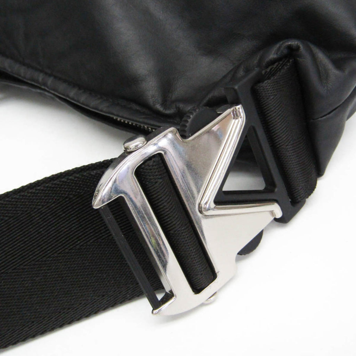 PRE-OWNED Bottega Veneta · Leather Shoulder Bag