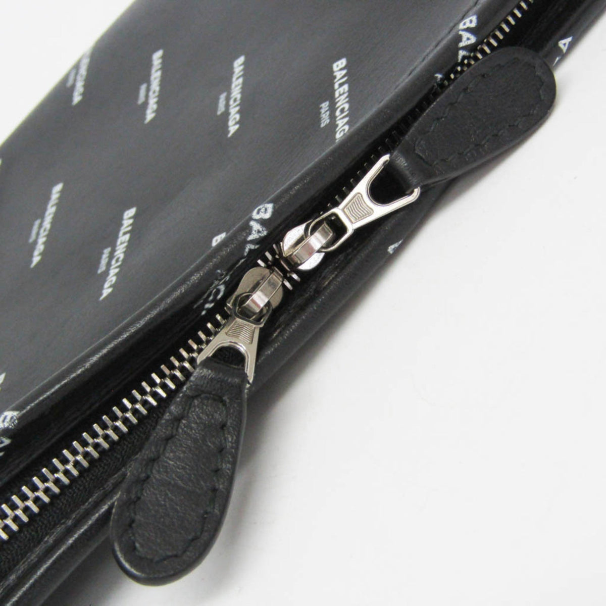 PRE-OWNED Balenciaga Logo Print Leather Clutch