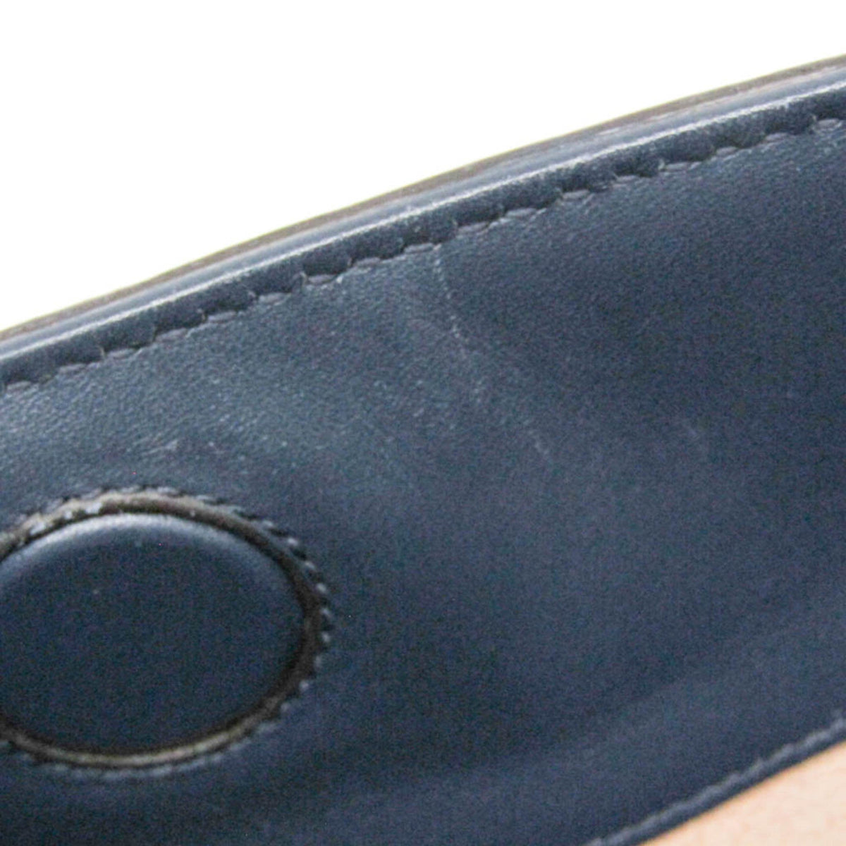 PRE-OWNED Gucci Guccissima · Calfskin · Gold Hardware