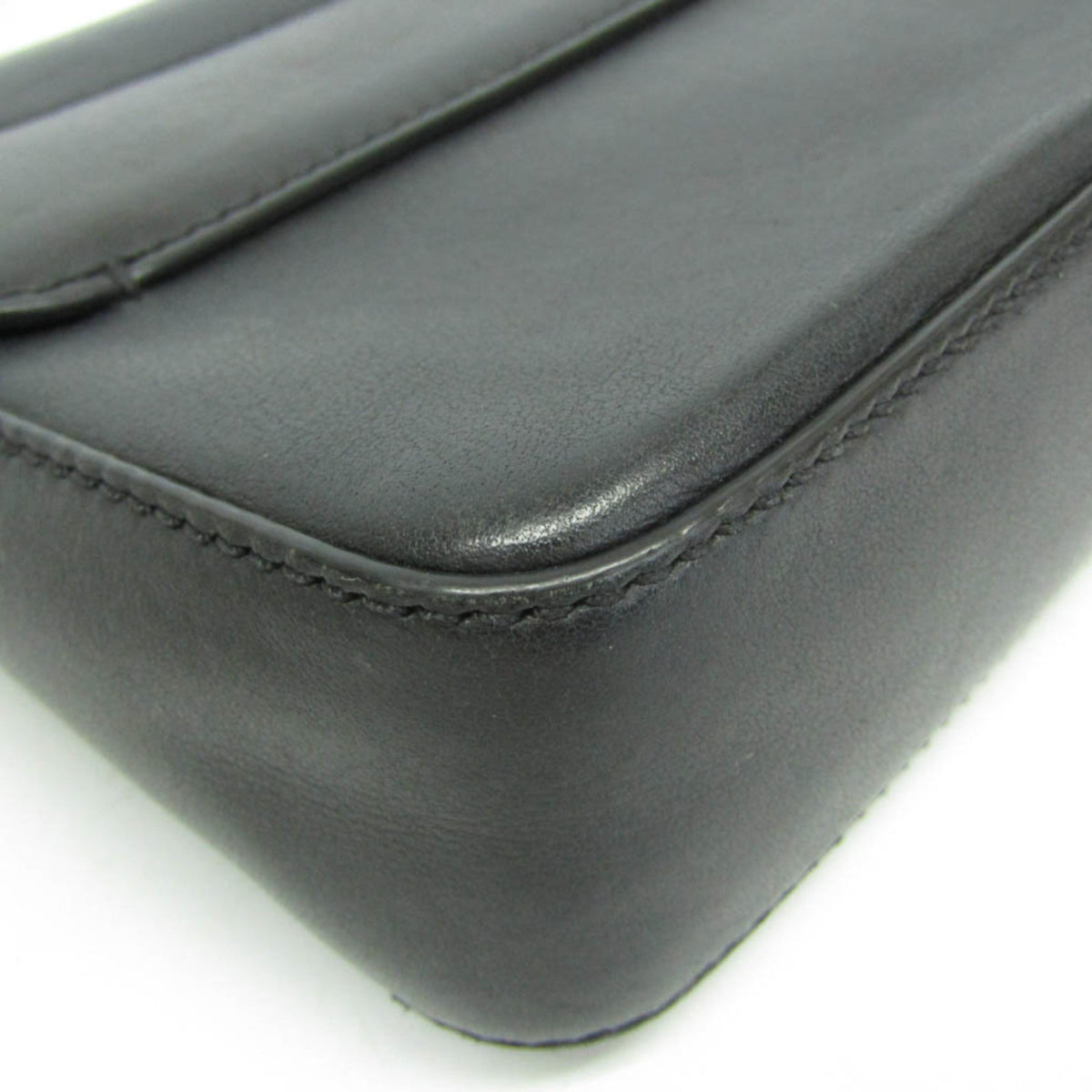 PRE-OWNED Givenchy Nobile · Leather Shoulder Bag