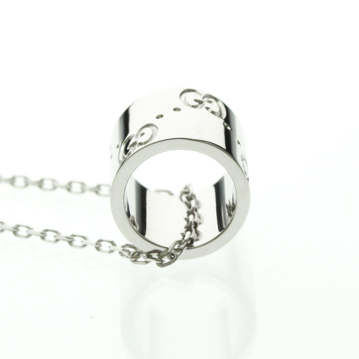 PRE-OWNED Gucci Icon · 18K White Gold