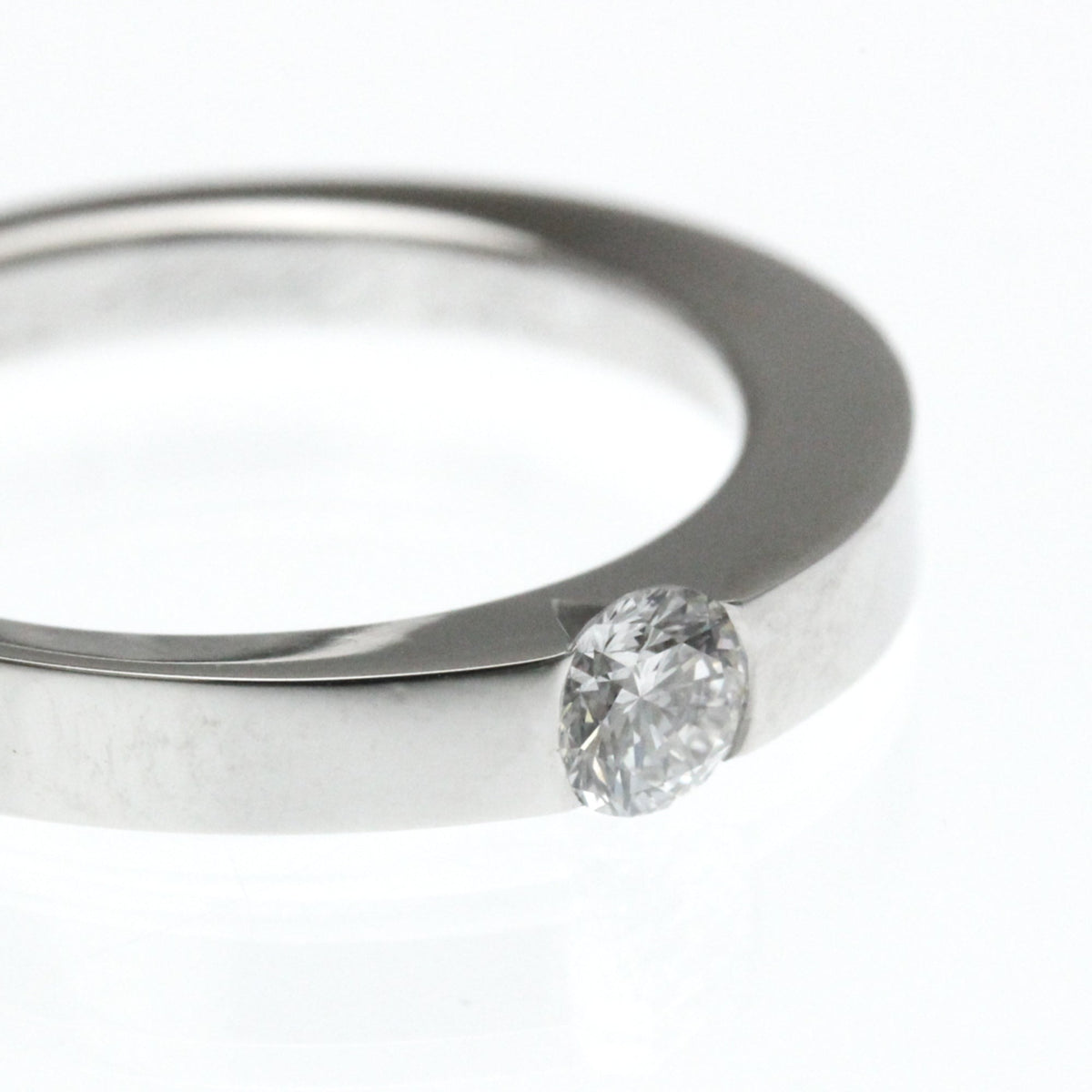 PRE-OWNED Cartier Date With Ring · Platinum · Diamond