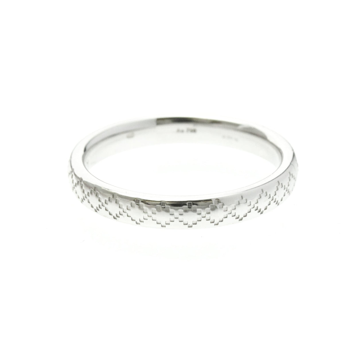 PRE-OWNED Gucci Diamantissima · 18K White Gold Size 9.5