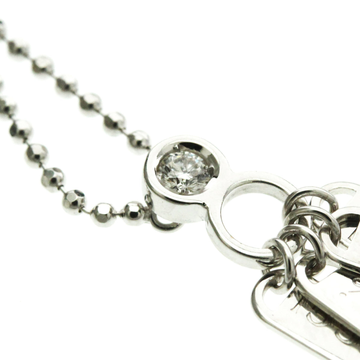PRE-OWNED Gucci Diamond Tag · 18K White Gold