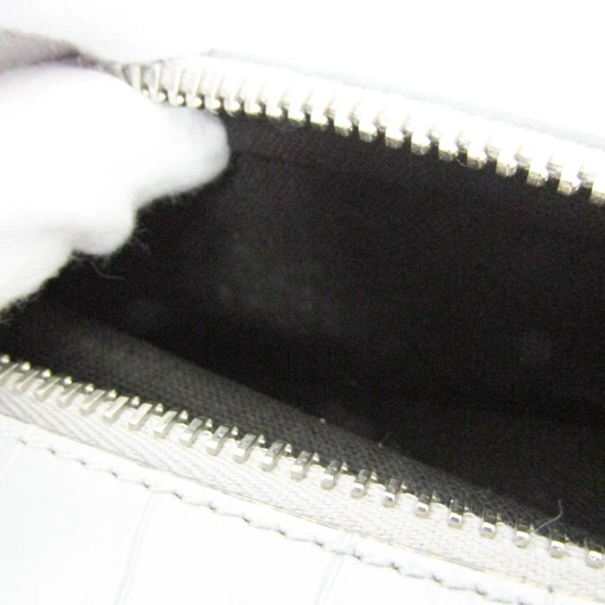 PRE-OWNED Givenchy Pandora Box Medium · Embossed Leather
