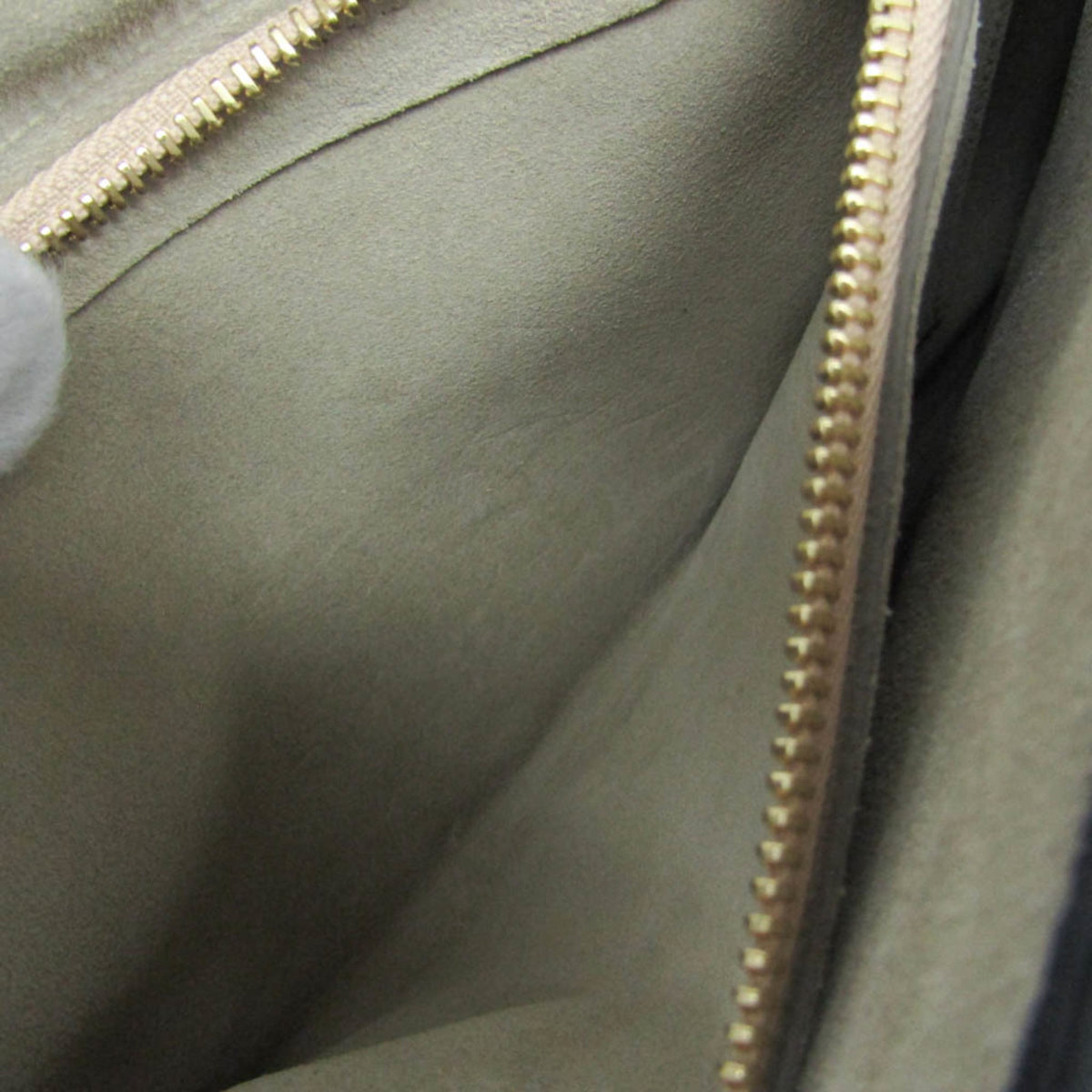 PRE-OWNED Chloé Faye · Suede & Leather