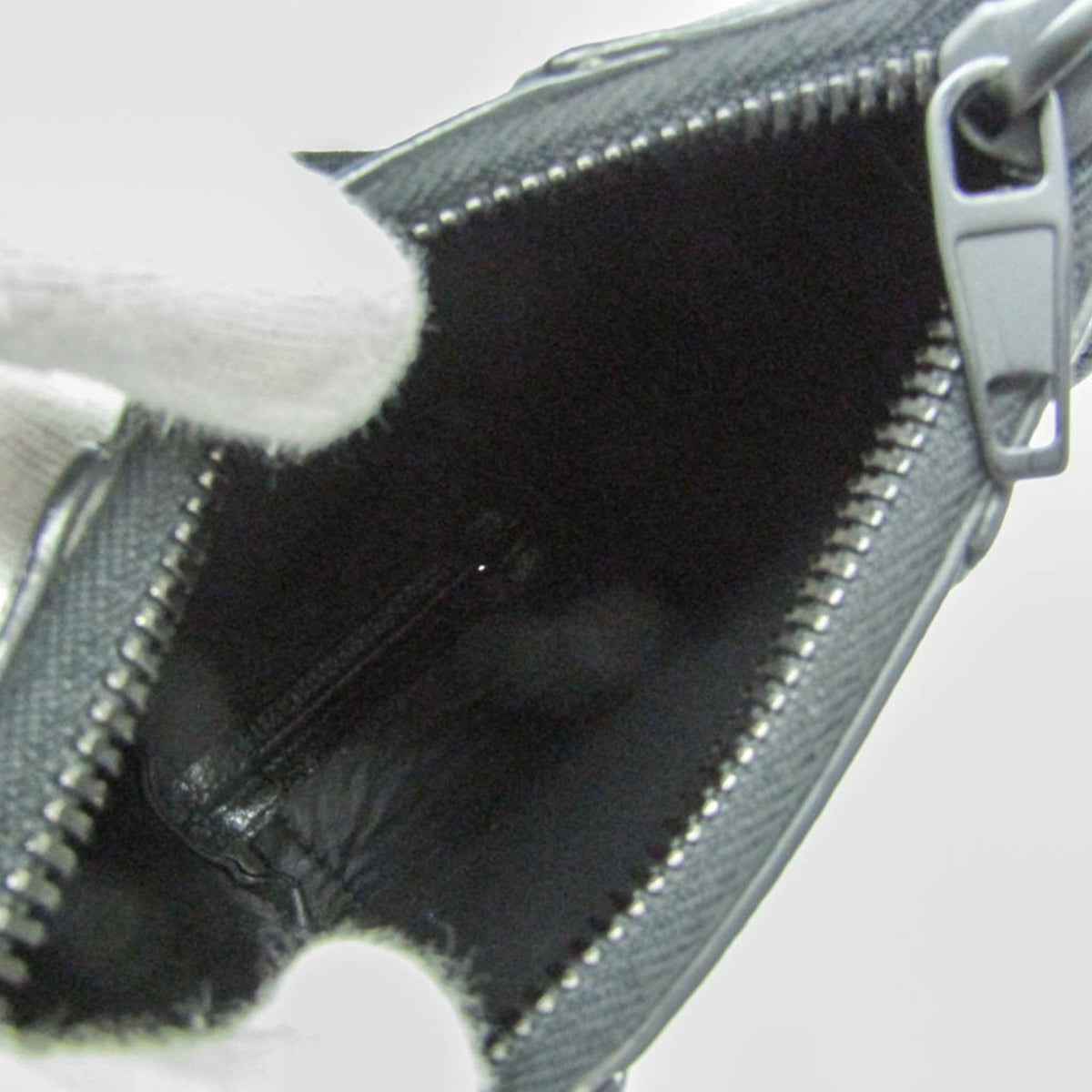 PRE-OWNED Balenciaga Hourglass · Leather Pouch