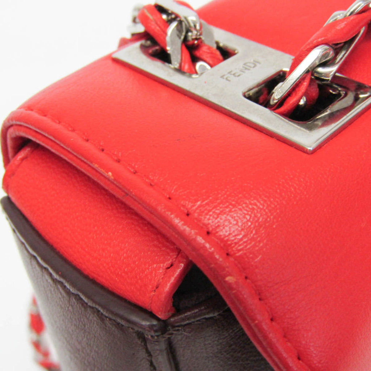 PRE-OWNED Fendi · Leather Shoulder Bag · Gold Hardware