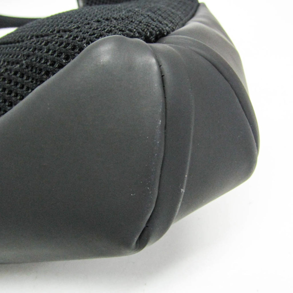 PRE-OWNED Givenchy G-Zip Triangle · Sling Bag